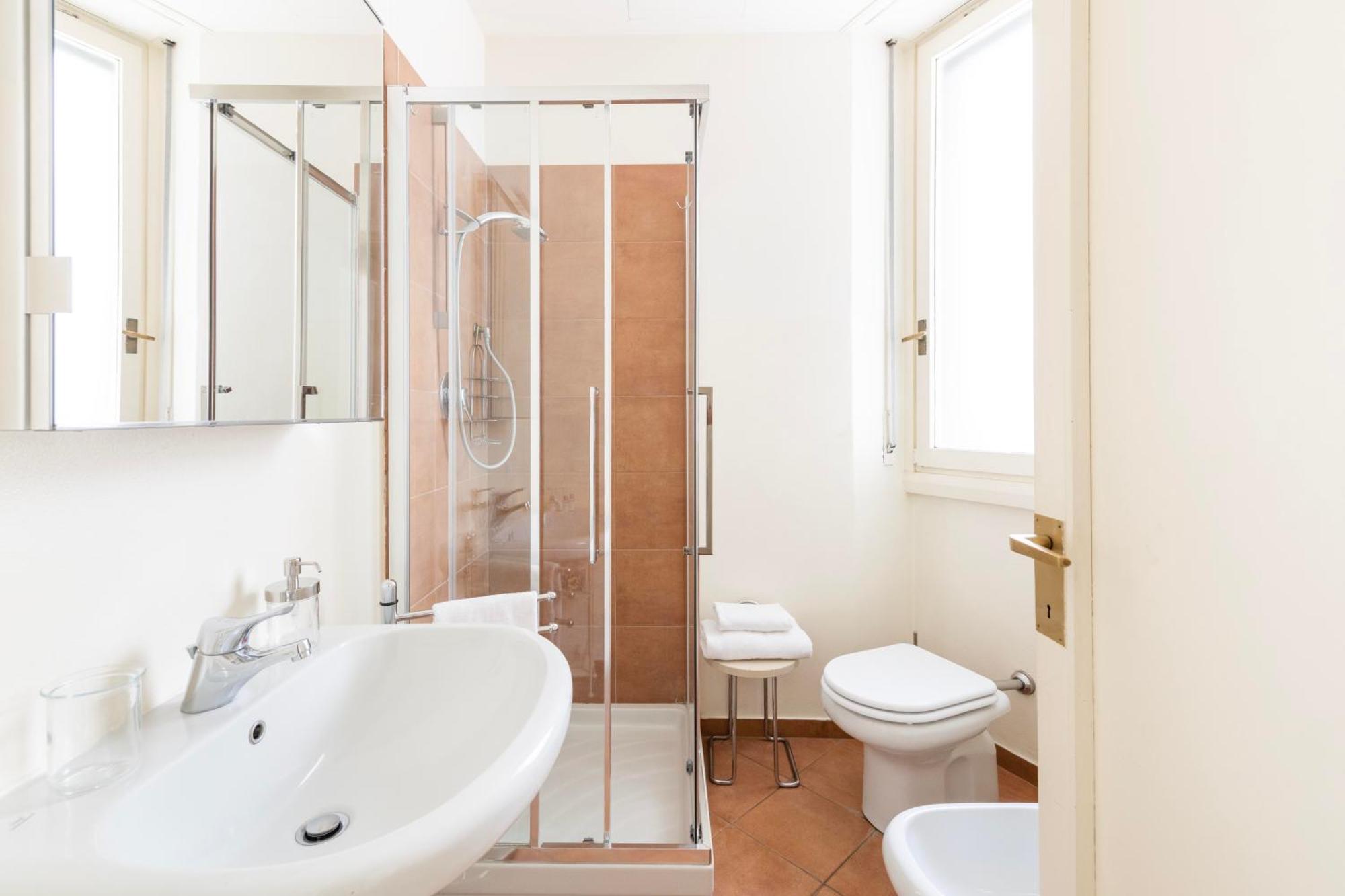 Classy Heritage Home, Center * Milán