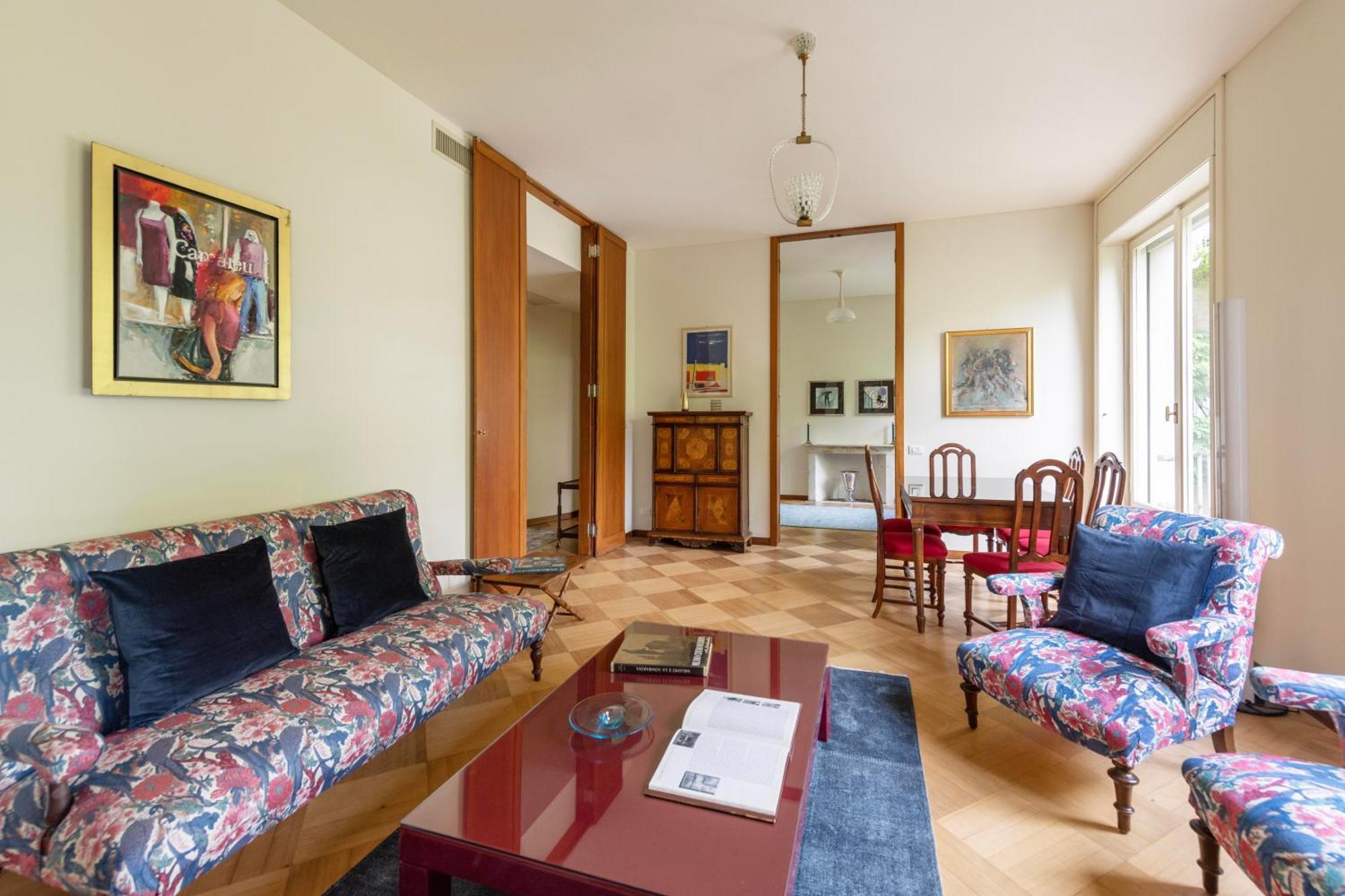 Classy Heritage Home, Center * Milán